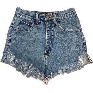 GUESS Jeans Women’s Vintage Cutoff Denim Shorts size 27 raw fringed hem med wash
